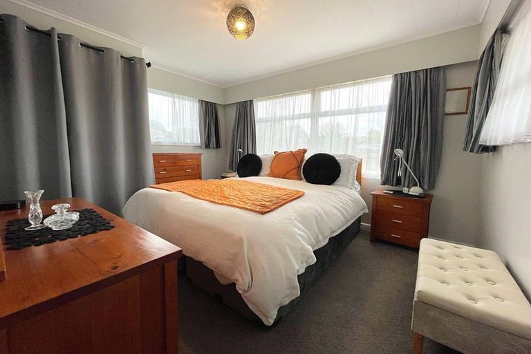 Photo of property in 2 Kotare Place, Tokoroa, 3420