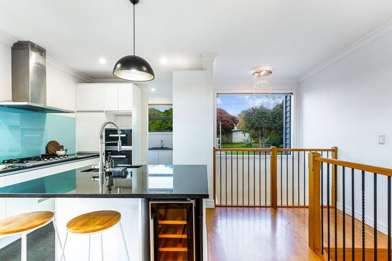 Photo of property in 49 Matipo Road, Te Atatu Peninsula, Auckland, 0610