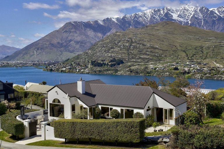 Photo of property in 66 Hensman Road, Queenstown, 9300