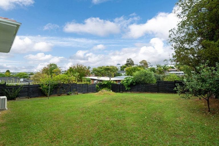 Photo of property in 41 Knightsbridge Drive, Forrest Hill, Auckland, 0620