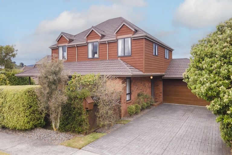 Photo of property in 7 Montrose Grove, Churton Park, Wellington, 6037