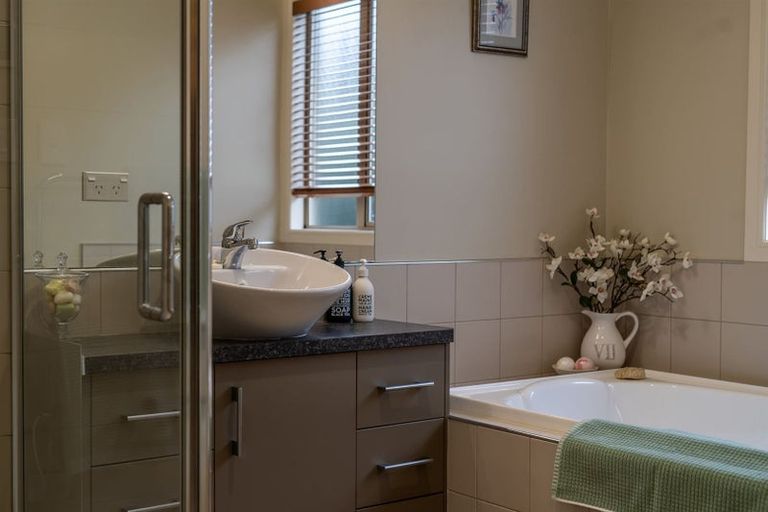 Photo of property in 14 The Peninsula, Huntington, Hamilton, 3210