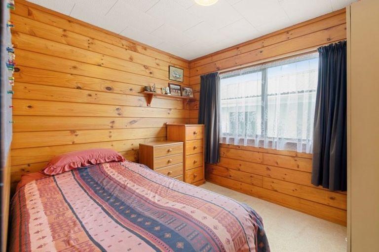 Photo of property in 37a Hill Crescent, Papakura, 2110