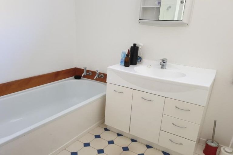 Photo of property in 12u3 Dorset Way, Wilton, Wellington, 6012