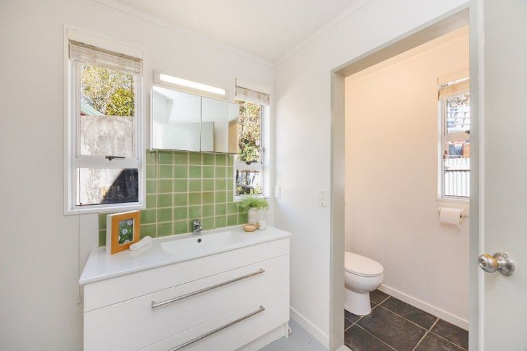 Photo of property in 55 Fitzherbert East Road, Aokautere, Palmerston North, 4471
