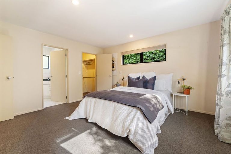Photo of property in 37 Larch Hill Place, Queenstown, 9300