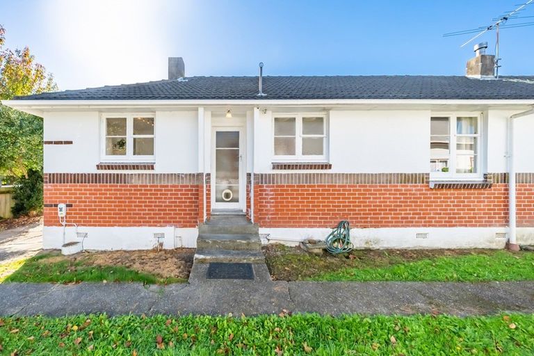 Photo of property in 7f1- Ararino Street, Trentham, Upper Hutt, 5018