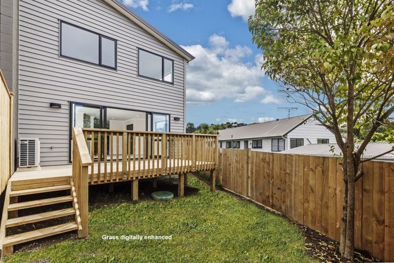 Photo of property in 10a Neilon Place, Northcross, Auckland, 0632