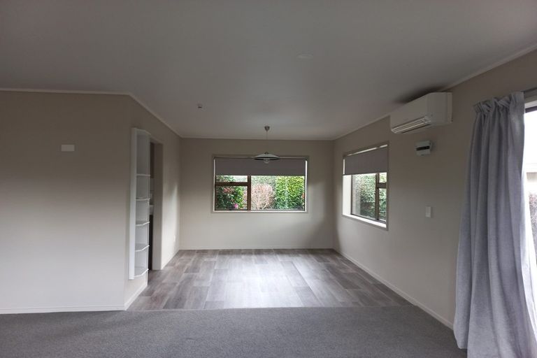 Photo of property in 7 Kathleen Place, Rainbow Point, Taupo, 3330