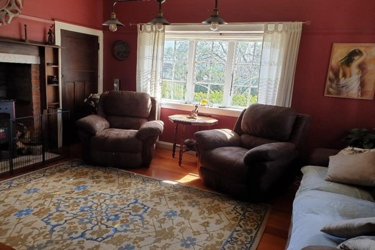 Photo of property in 21 Egmont Street, Patea, 4520