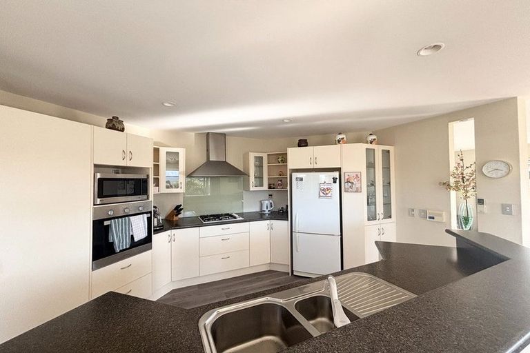 Photo of property in 1a Amos Place, Shirley, Christchurch, 8061