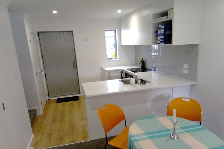 Photo of property in 17 Ngae Place, Mangere East, Auckland, 2024