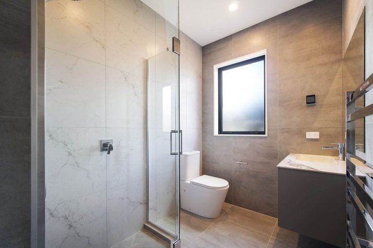 Photo of property in 1 Ngakau Road, Karaka, 2113