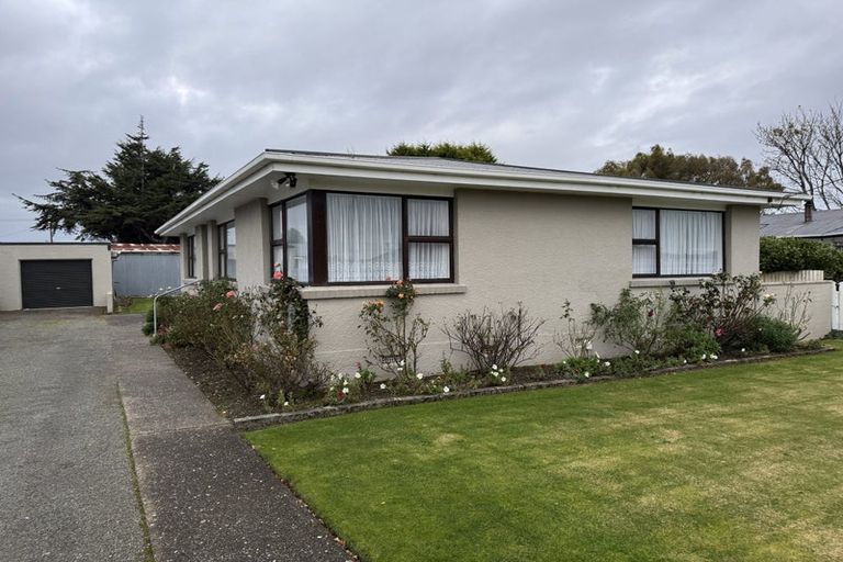 Photo of property in 37 Stobo Street, Grasmere, Invercargill, 9810