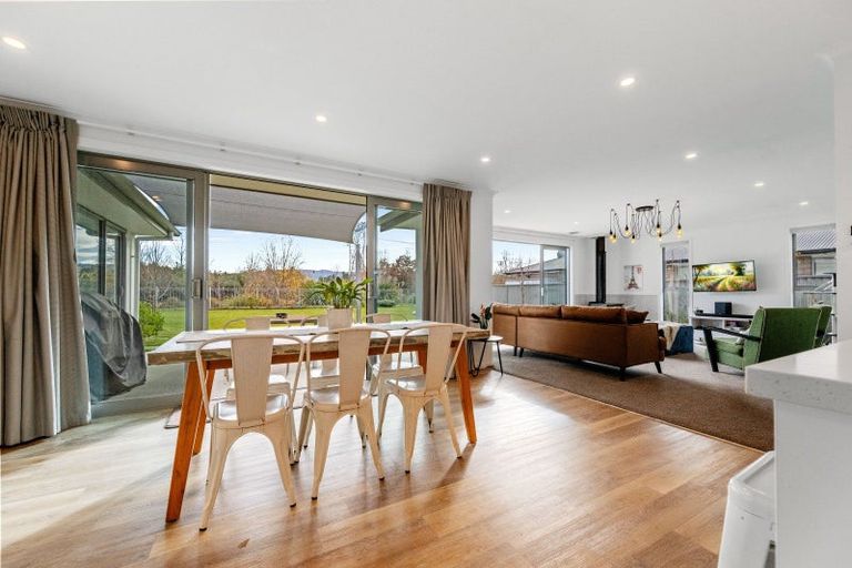 Photo of property in 16 Briar Crescent, Alexandra, 9320