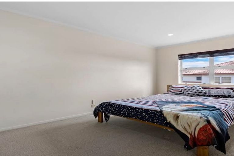 Photo of property in 4 Lime Crescent, Papakura, 2110