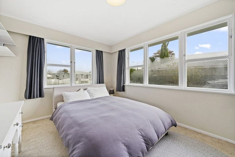Photo of property in 26 Ruru Crescent, Heretaunga, Upper Hutt, 5018