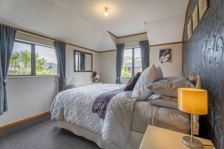 Photo of property in 7 Montrose Grove, Churton Park, Wellington, 6037