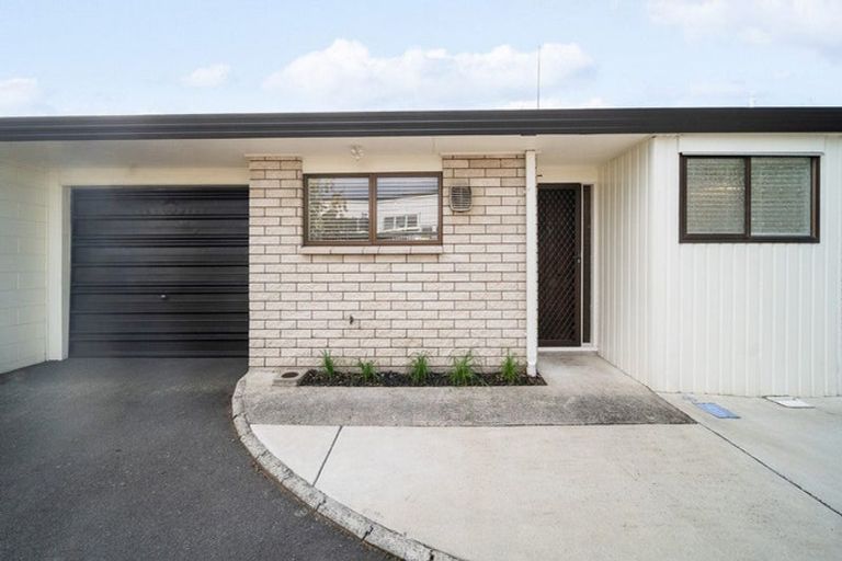 Photo of property in 88 Edgecumbe Road, Tauranga, 3110