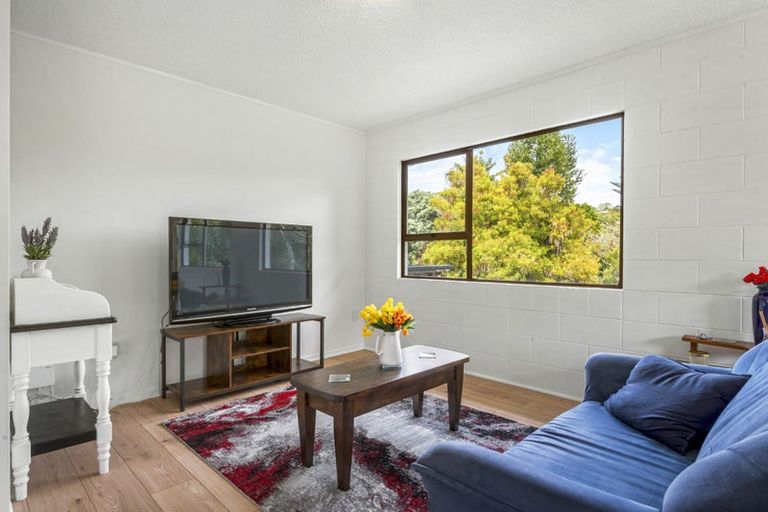 Photo of property in 1/24 Glamorgan Drive, Torbay, Auckland, 0630
