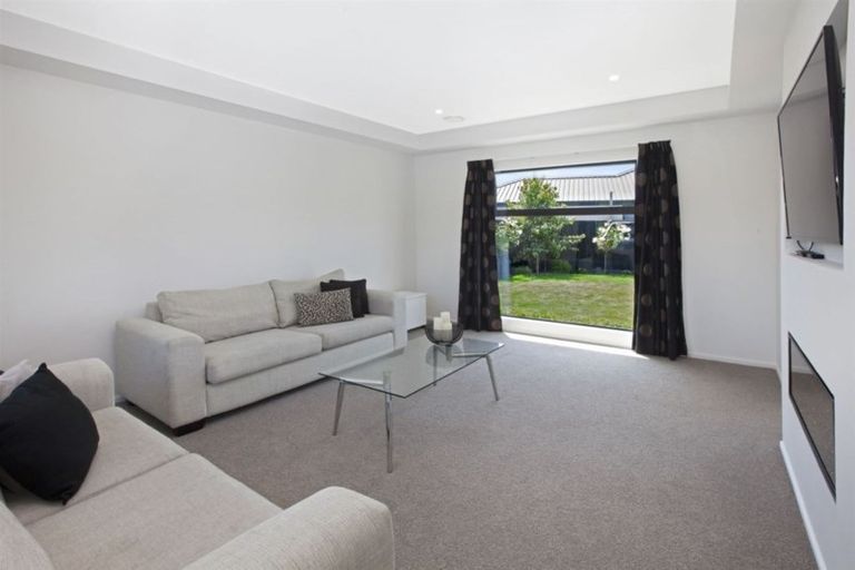 Photo of property in 45 Grayshott Avenue, Casebrook, Christchurch, 8051