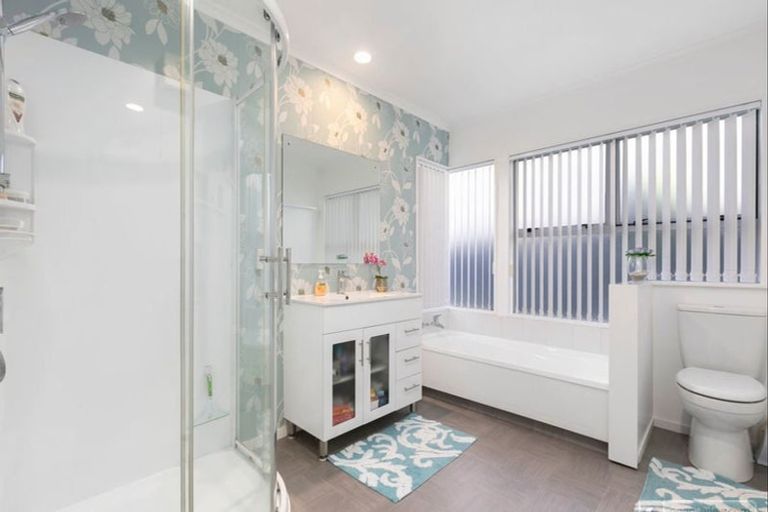 Photo of property in 304 Otumoetai Road, Otumoetai, Tauranga, 3110