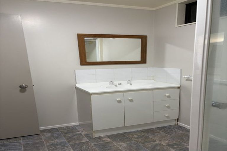 Photo of property in 19 Makora Grove, Paremata, Porirua, 5024