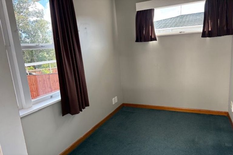 Photo of property in 15 Dakota Avenue, Beach Haven, Auckland, 0626