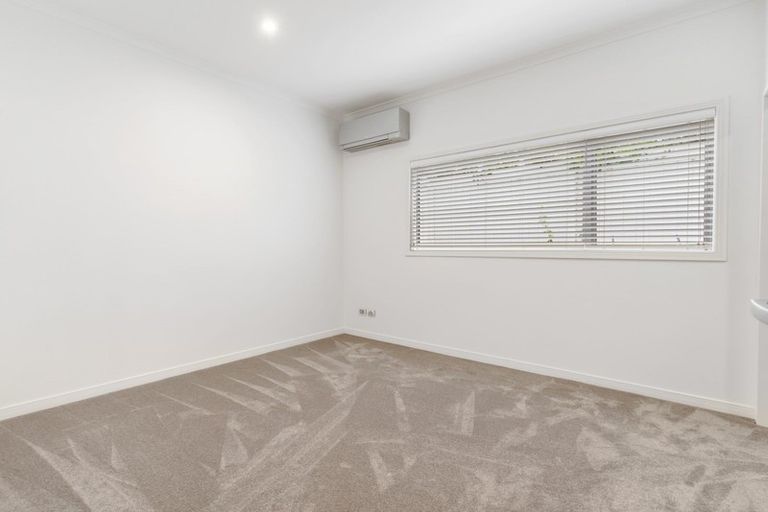 Photo of property in 4 Awakirihi Close, Shamrock Park, Auckland, 2016