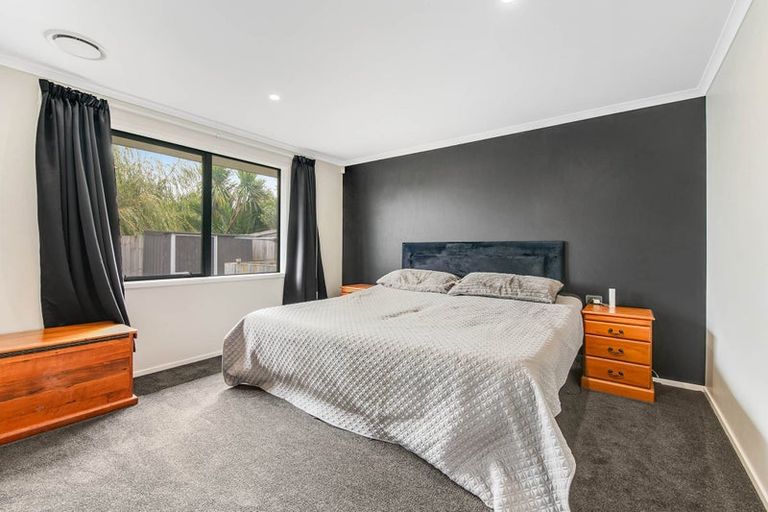 Photo of property in 3 St Julia Court, Helensville, 0800