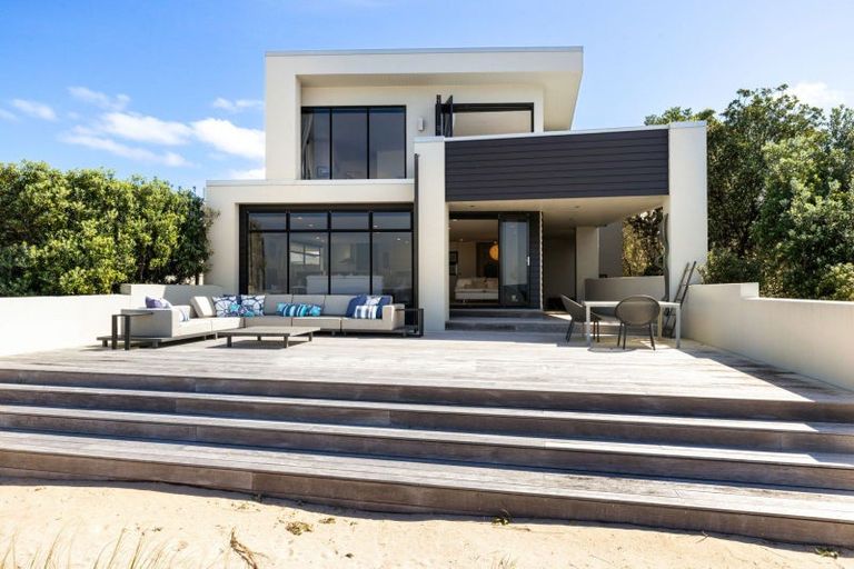 Photo of property in 112 Pohutukawa Crescent, Whangamata, 3620