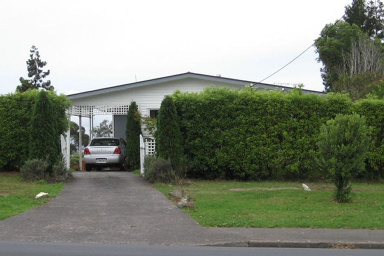 Photo of property in 413 Don Buck Road, Massey, Auckland, 0614