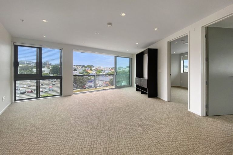 Photo of property in Masina Apartments, 313/80u Riddiford Street, Newtown, Wellington, 6021