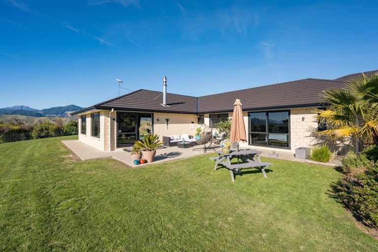 Photo of property in 4 Moneymore Place, Wakefield, 7095