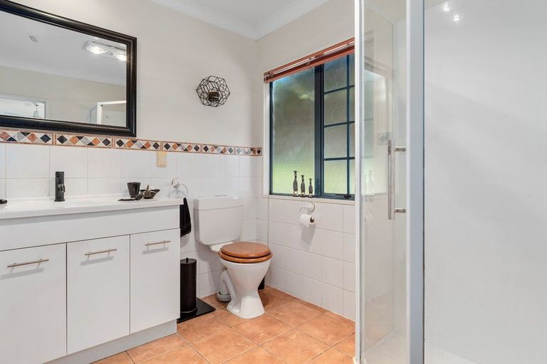 Photo of property in 10 Rochester Place, Bethlehem, Tauranga, 3110