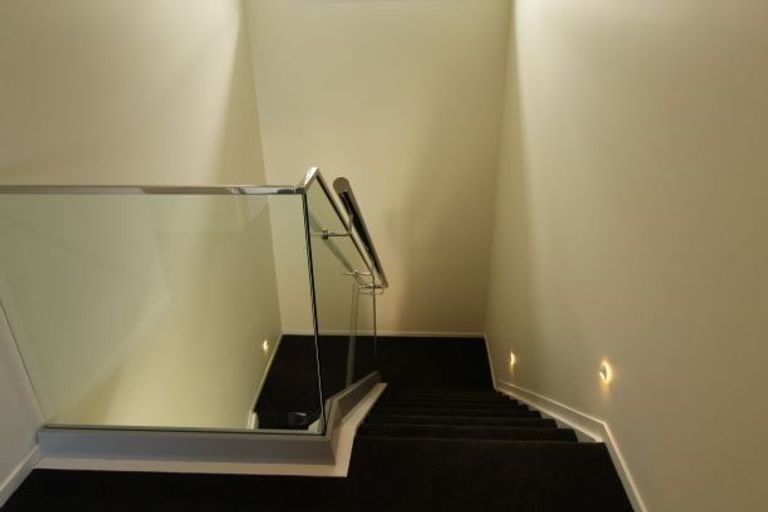 Photo of property in 79 Maka Terrace, Orewa, 0931