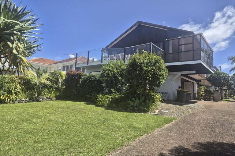 Photo of property in 1/21 Peter Terrace, Castor Bay, Auckland, 0620