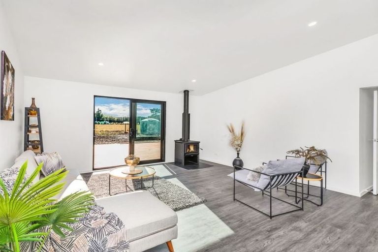 Photo of property in 3124 Coaltrack Road, Coalgate, 7673