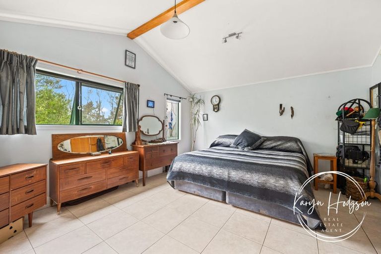 Photo of property in 14 Woodland Road, Maungaturoto, 0588