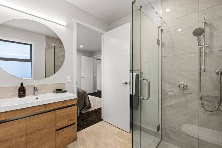 Photo of property in 9 George Yee Place, Taradale, 4112