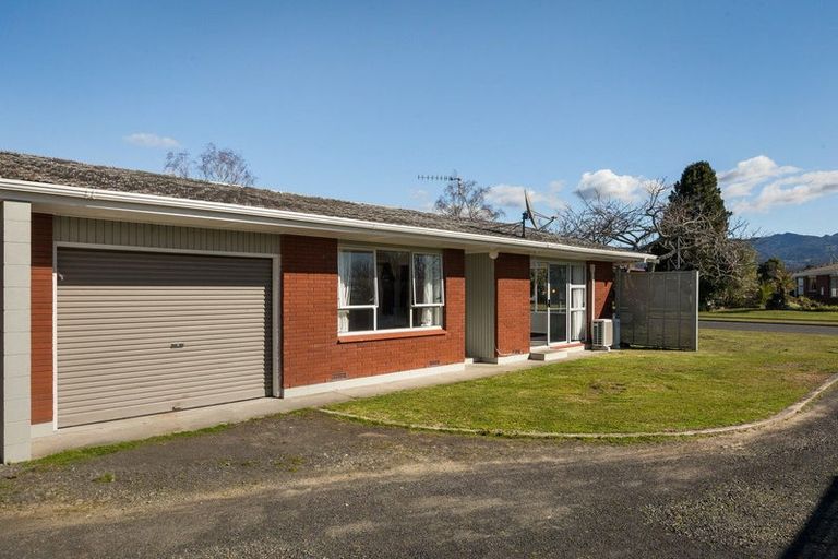 Photo of property in 14a Heron Crescent, Katikati, 3129