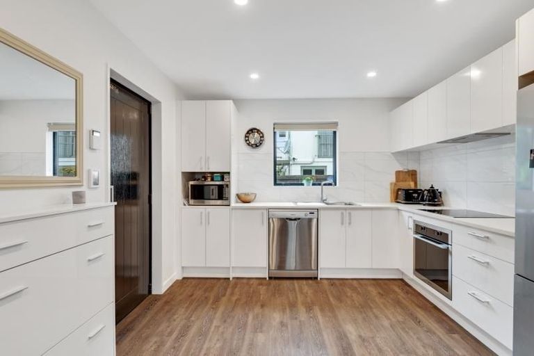 Photo of property in 1/250 Worcester Street, Christchurch Central, Christchurch, 8011