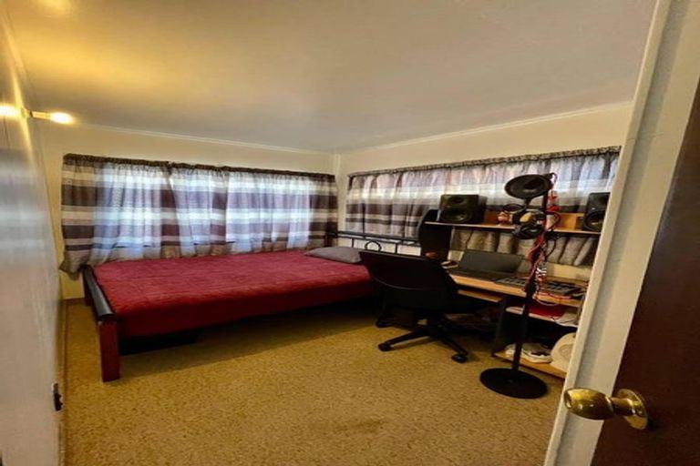 Photo of property in 3 Martin Harvey Street, Levin, 5510