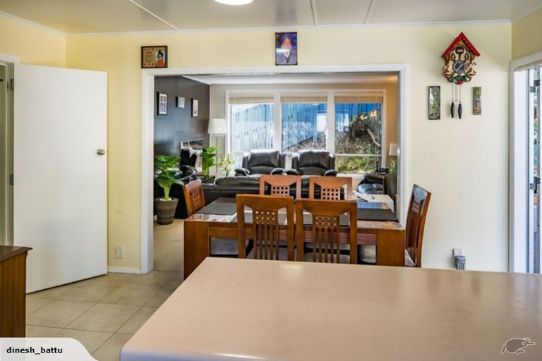 Photo of property in 79 Sunshine Avenue, Karori, Wellington, 6012
