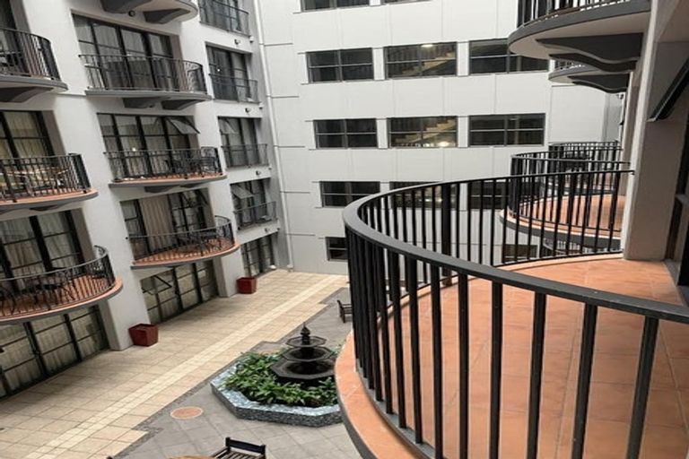 Photo of property in Atrium Apartments, 3i/154 The Terrace, Wellington Central, Wellington, 6011