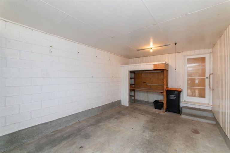 Photo of property in 102 Fairs Road, Milson, Palmerston North, 4414