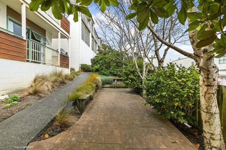 Photo of property in 25/8u Girton Terrace, Mount Cook, Wellington, 6021