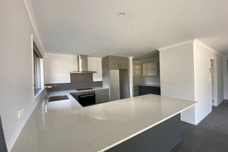 Photo of property in 18 Maui Place, Te Kamo, Whangarei, 0112