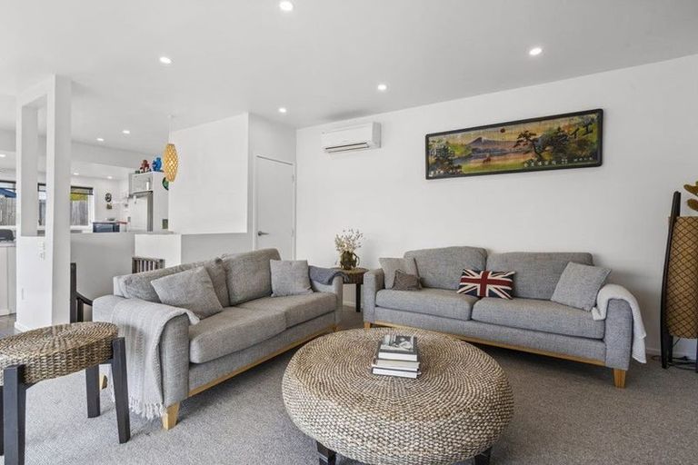 Photo of property in 515 Marine Drive, Sunshine Bay, Lower Hutt, 5013