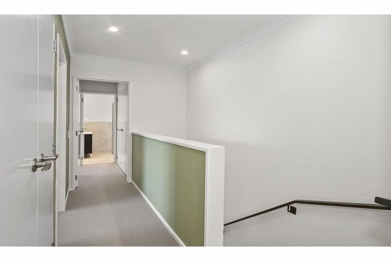 Photo of property in 30 Arthur Rolfe Lane, Swanson, Auckland, 0614